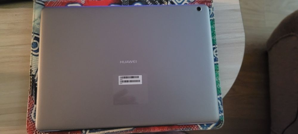 Huawei Mediapad M3 light