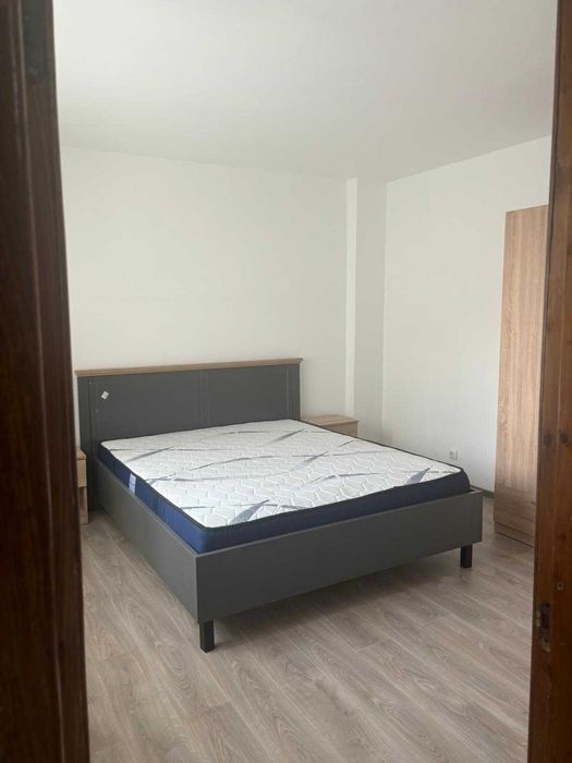 Vând apartament 3 camere, renovat, în Slobozia