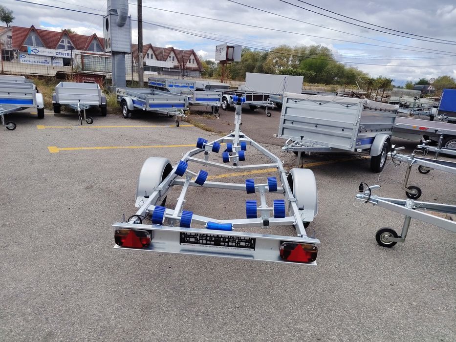 remorca peridoc barca Vesta , 750 kg, 5.9 m