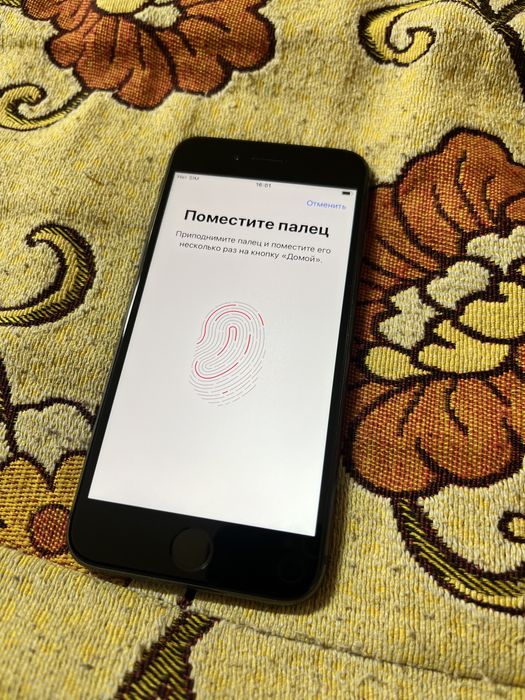 Продам Iphone 8 64gb