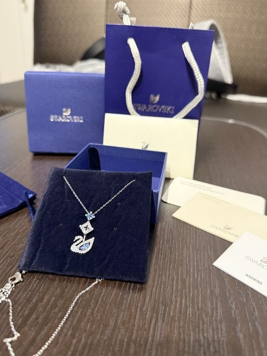 Lantisor Swarovski Model Dazzling Swam Blue/Silver