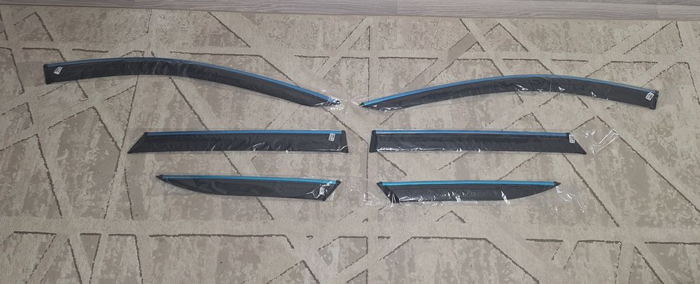 Продам ветровики на туксон 21-25 год