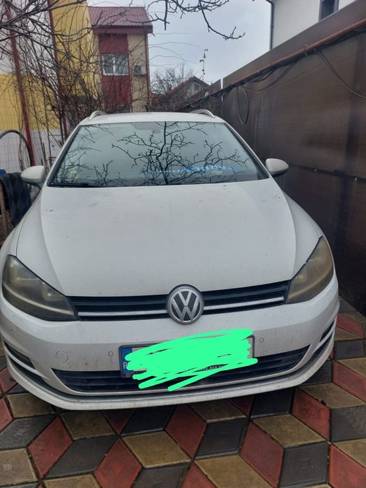Vand Volkswagen cutie automata an fabricație 2015