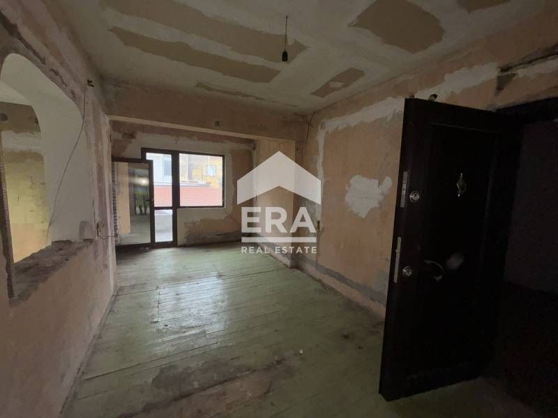 Продава се Тристаен апартамент в Хасково, Център - 79 кв.м за 1065 €/кв.м - Снимка #1