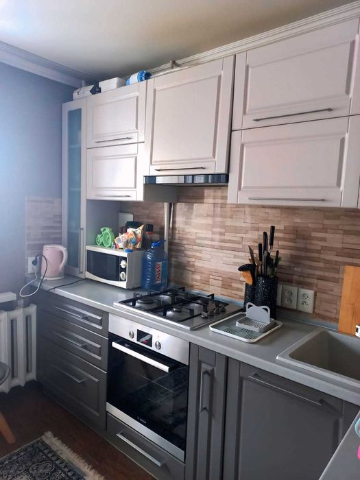 Продам 2 комнатную квартиру ленинградку