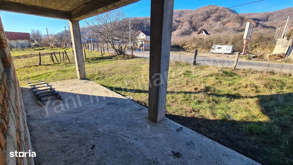 Casă de vânzare în comuna Corbeni, sat Oestii Ungureni, județ Argeș.