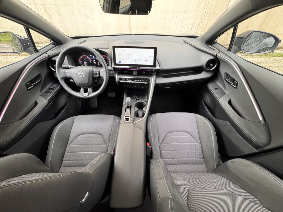 Toyota CHR 1.8 Hybrid 140cp Exclusive 2025 usor avariat