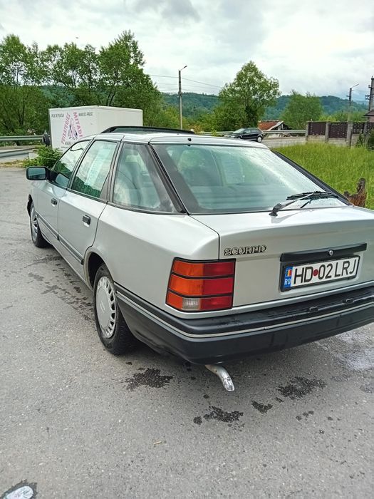 VIND Ford  Scorpio  2 L benzină Retro 198989
