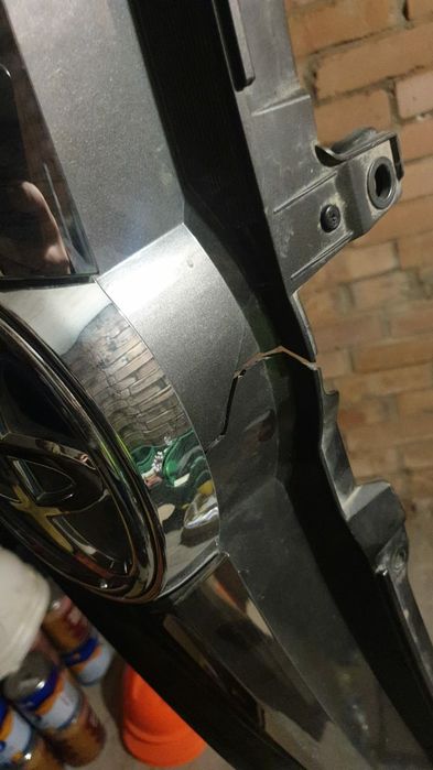 Продам решетку на Camry 50