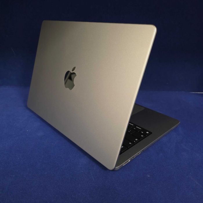 macbook pro 14 32gb - Laptopuri oferte online | OLX.ro