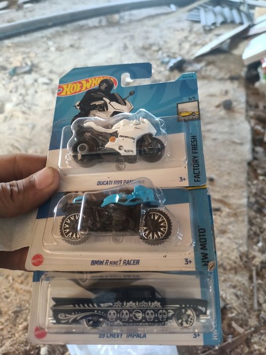 Продам hot wheels хот вилс хотвилс