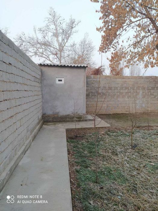 O'rta chirchiq tumani. 5 sotix 4 xonali uy. 85 000 $ Kelishiladi