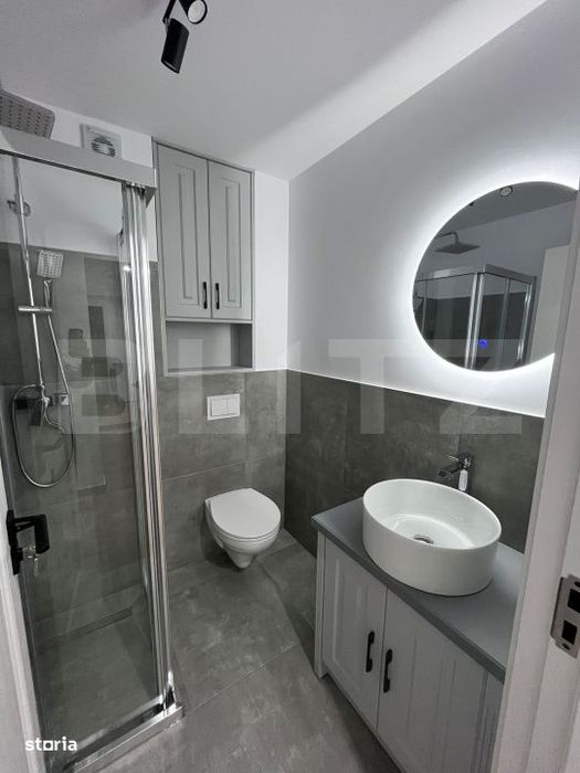 Apartament 4 camere, decomandat, etaj intermediar, zona USV