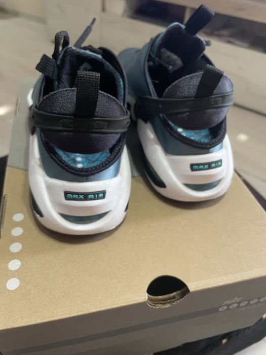 Маратонки Nike air max