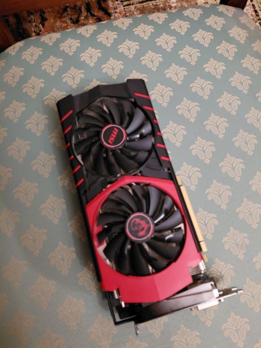 MSI Radeon R9 390X Gaming 8G