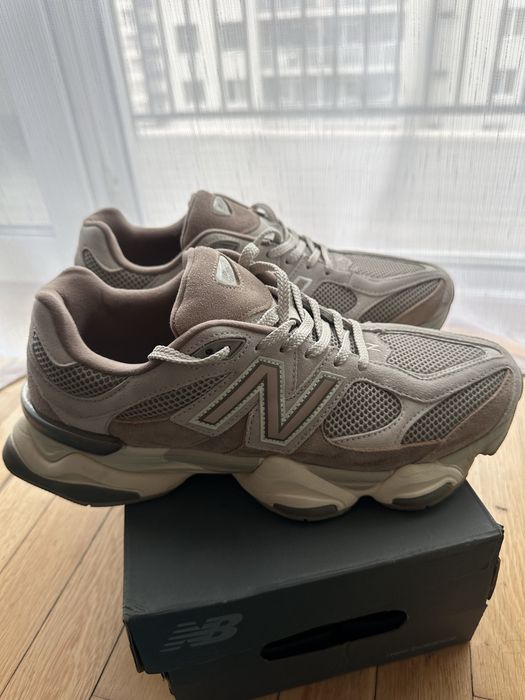Adidasi New Balance 9060