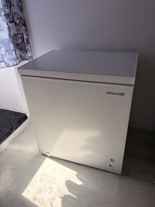 Продам морозильную камеру
