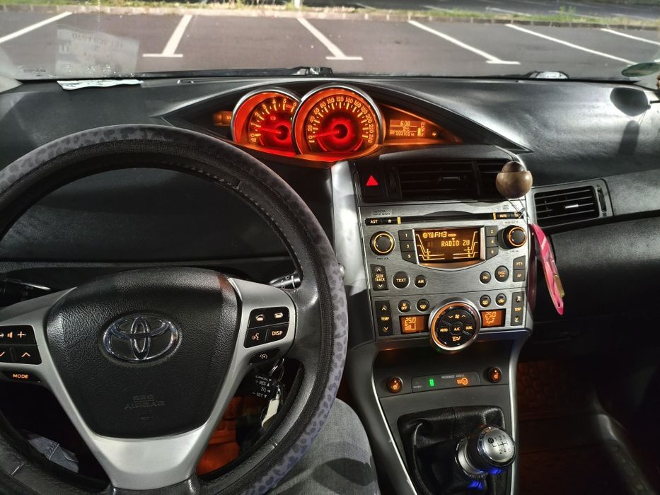 TOYOTA Verso 2010 — imagine 5