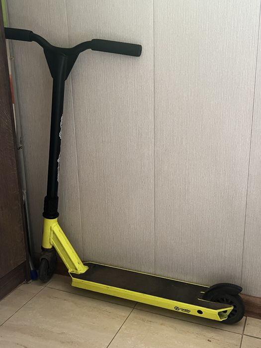 Самокат трюковый Oxelo MF One желтый