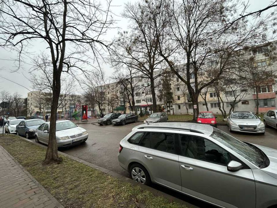 Teren 513 mp Podu Roș - Aleea Rozelor, UTR LA - necesită PUZ, pretabil spațiu comercial, parcare, bloc