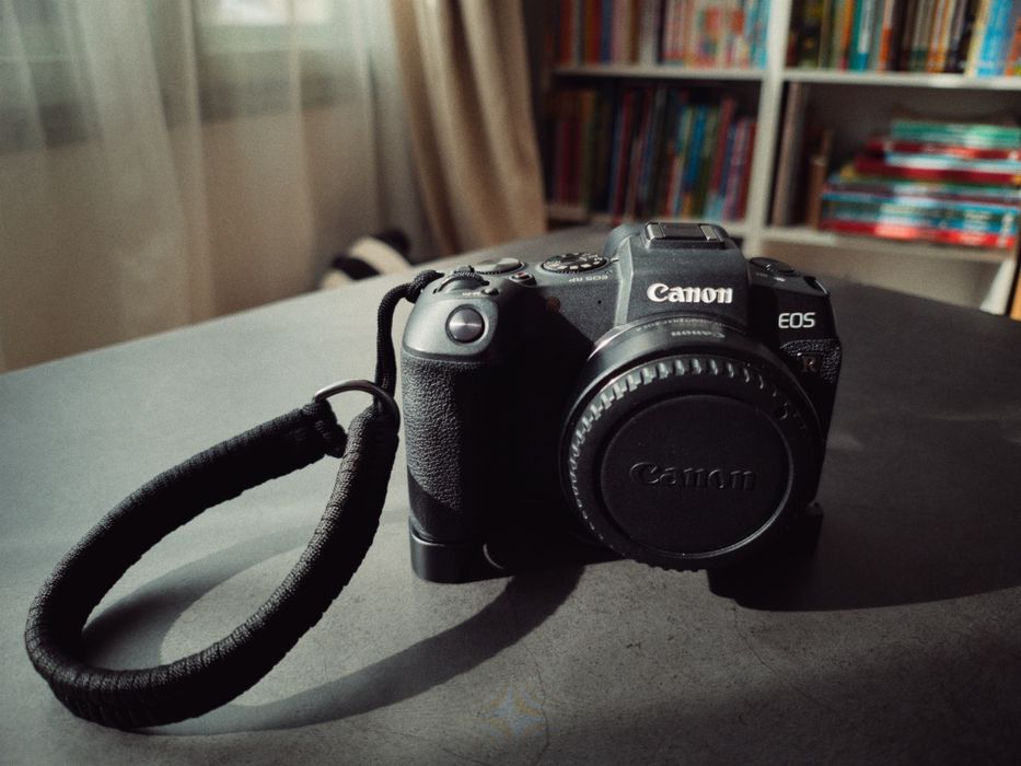 Продавам full frame тяло Canon EOS RP