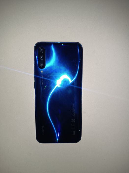 Телефон Mi A3 Синий продаёт