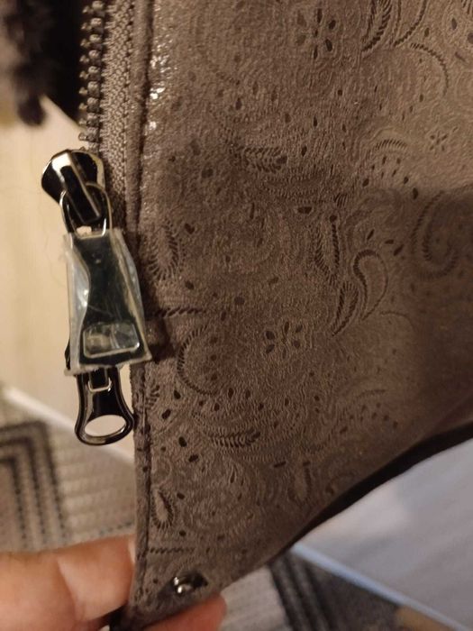 Продам дублёнку женскую