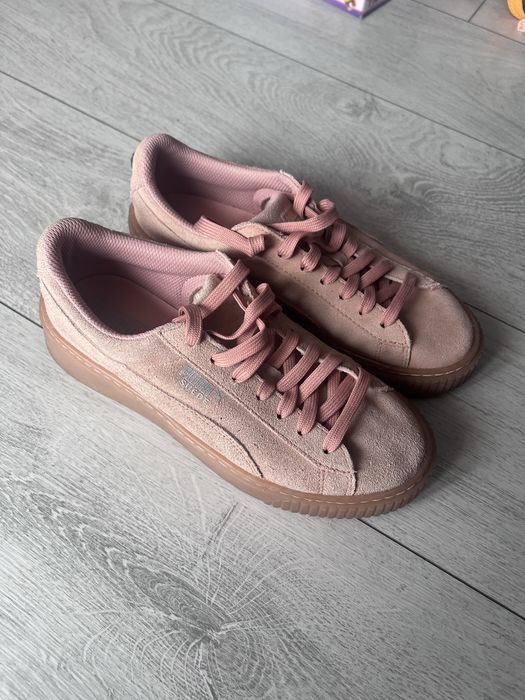 Adidasi puma piele intoarsa marime 38(potriviti pt un 37-37,5)