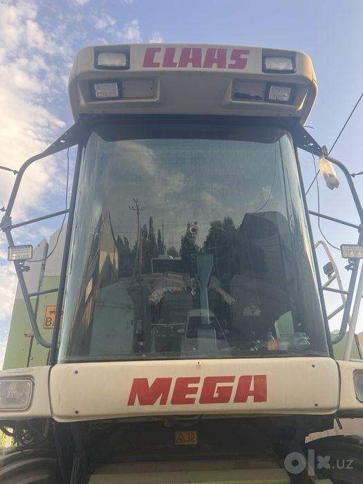 Комбайн Сотилади