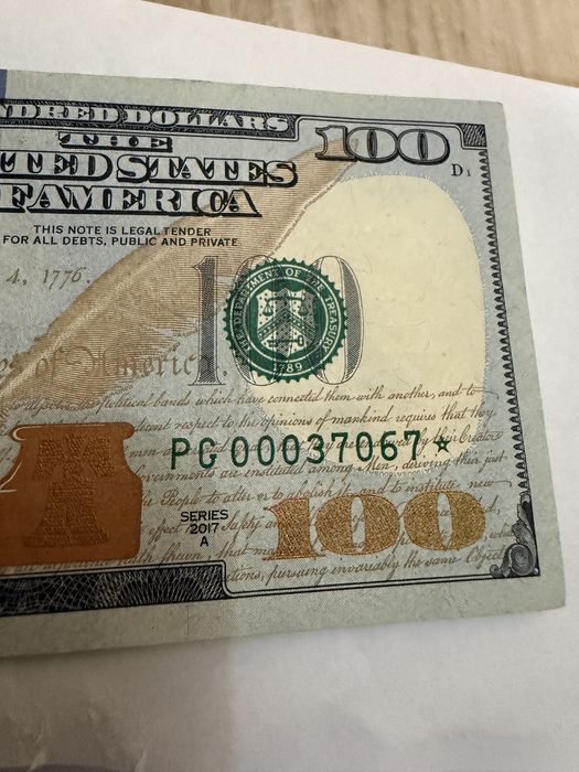 Продаю коллекционную купюру 100 долларов США, серия 2017A.