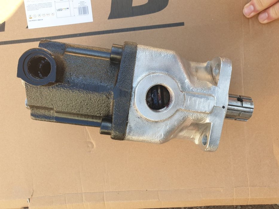 Pompa basculare raba saviem tip mayler