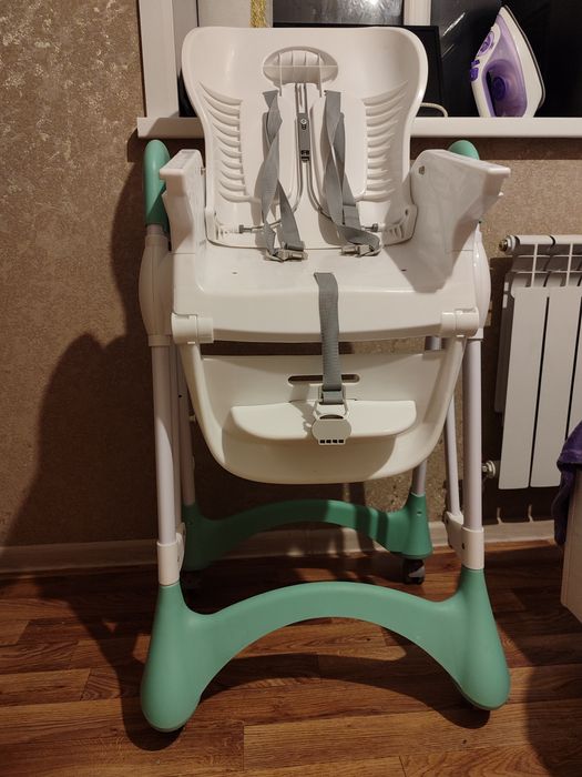 Стол для кормления.