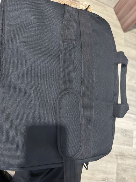 Продам сумку для ноутбука