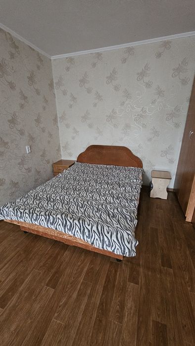 Продам двуспальную кровать