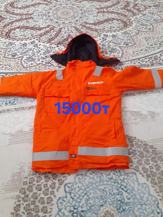 Комбинезон        .