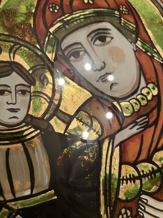 Icoana pictata pe sticla