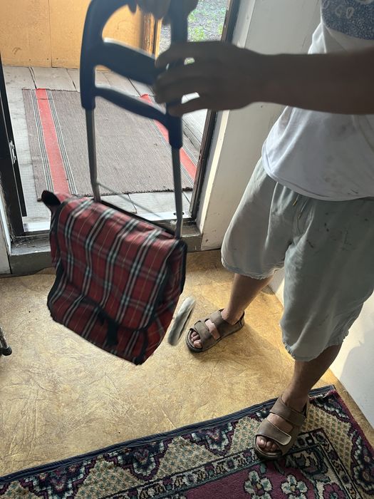 Продаю лестницу для бассейна