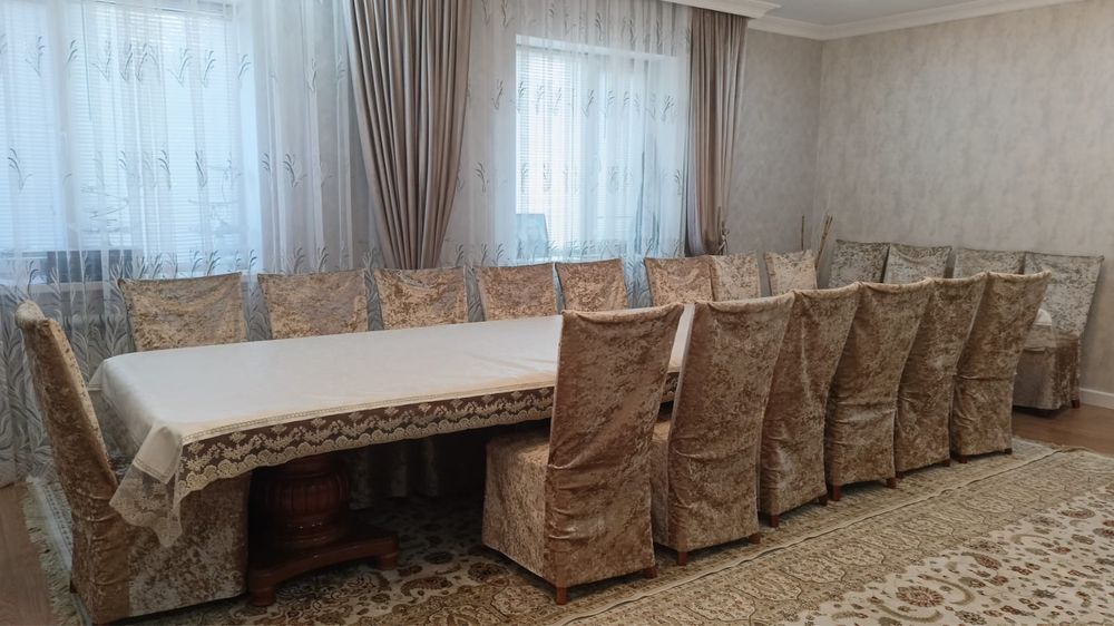 Столы и стулья продаю