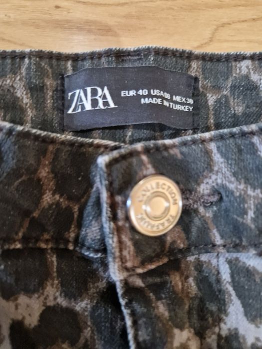 Дамски дънки на Zara