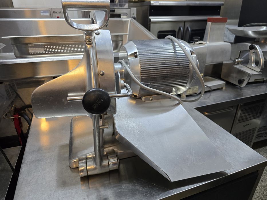 Цирколяр за кости 2200лв