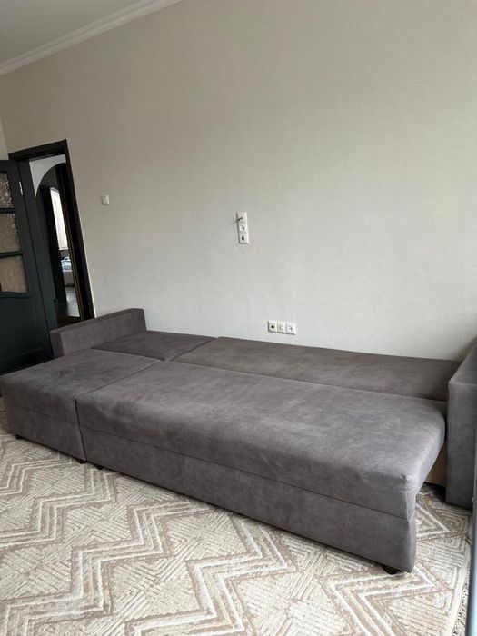 Диван в хорошем состояний