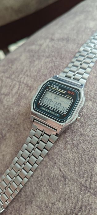 Часы Casio кварцевые
