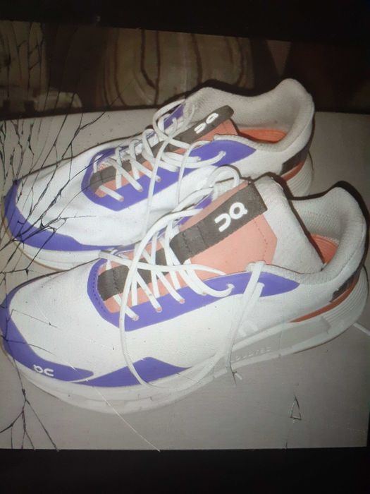 Adidas On Cloud mărimi 37.5 și 40.5