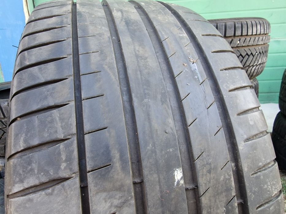 Anvelopă 285/40R20 marca Michelin, DOT 2022