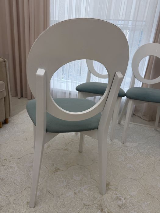 Продам кухонные стулья