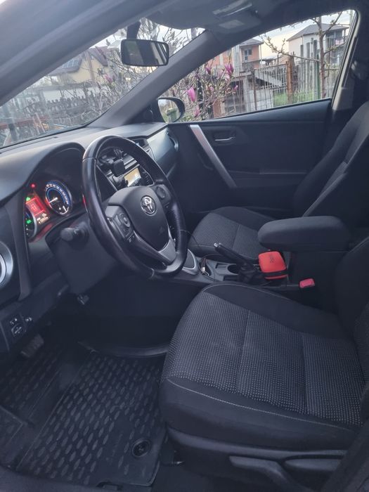 Toyota Auris Hybrid, 1.8, 2015