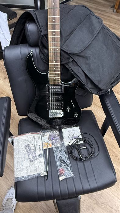 Chitara Yamaha EGR 121C noaua