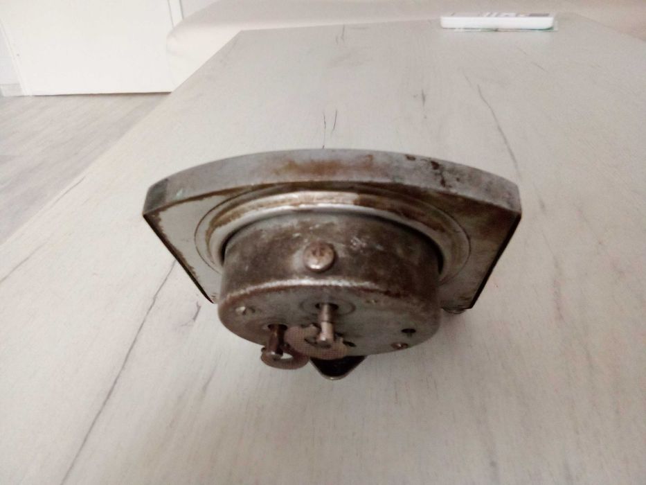 Стар германски часовник,будилник THIEL