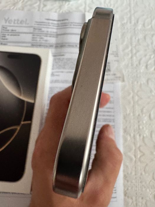 IPhone 16 pro max 256 GB
