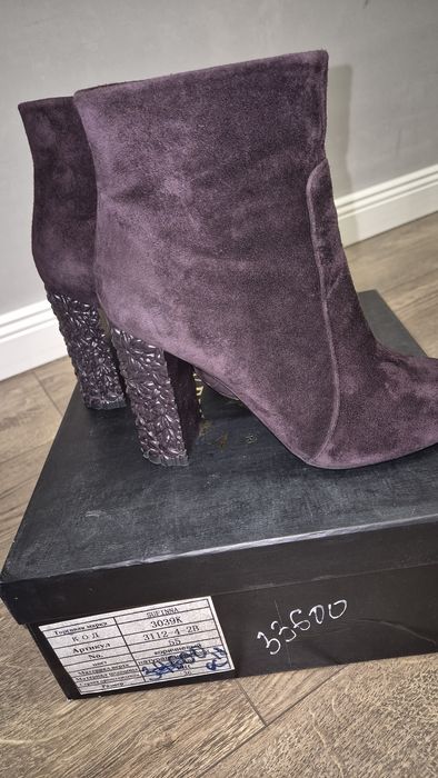 Вся обувь за 3000 тенге